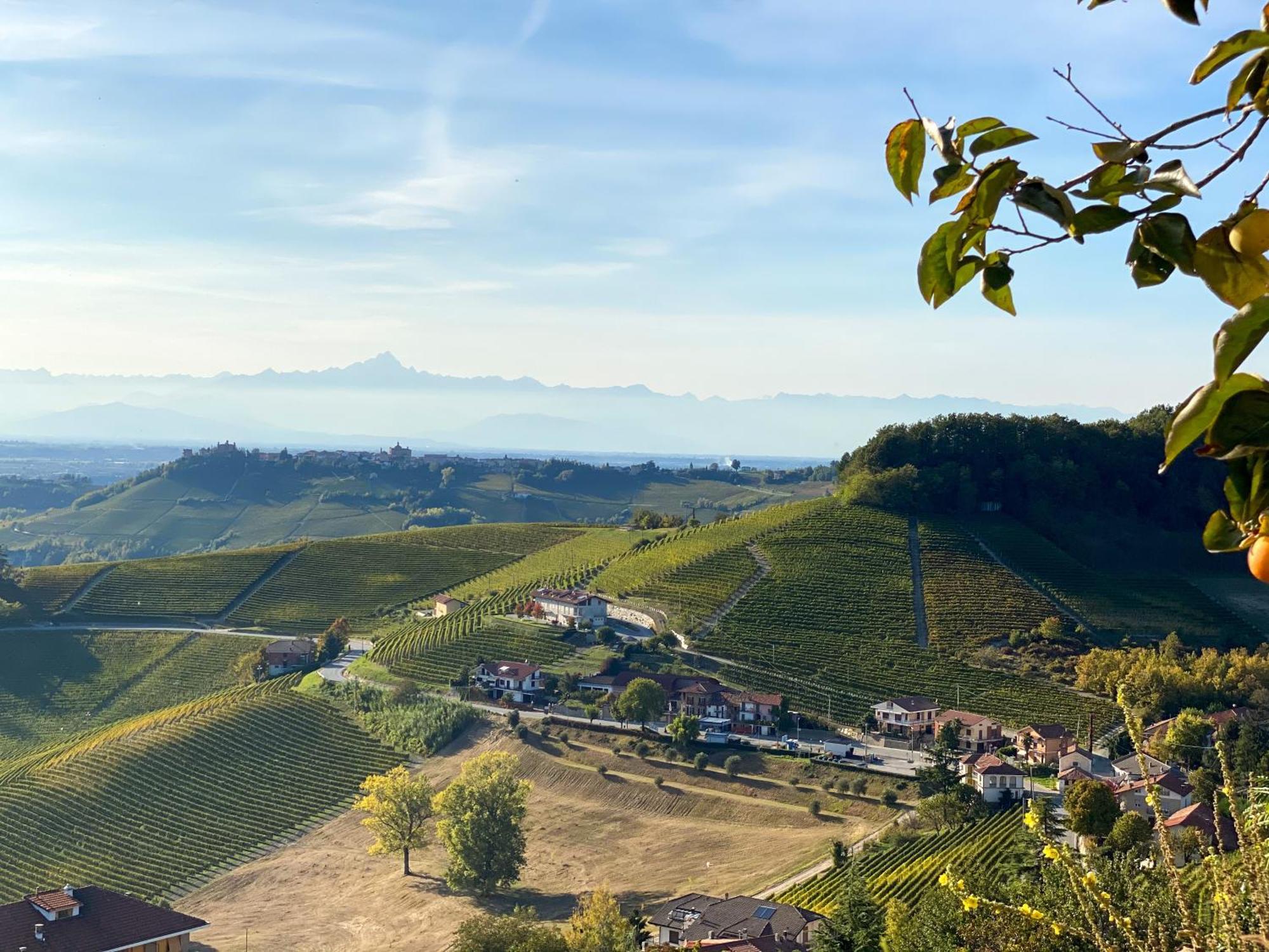 Just Langhe Casa Barolo Villa Novello Exterior photo