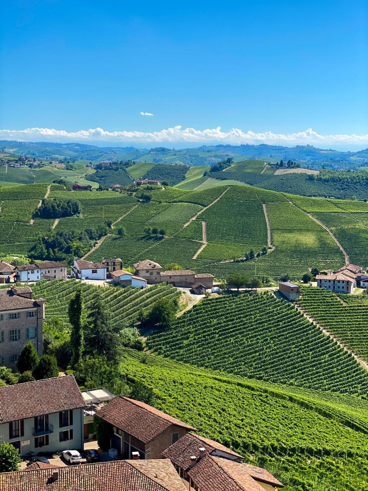 Just Langhe Casa Barolo Villa Novello Exterior photo